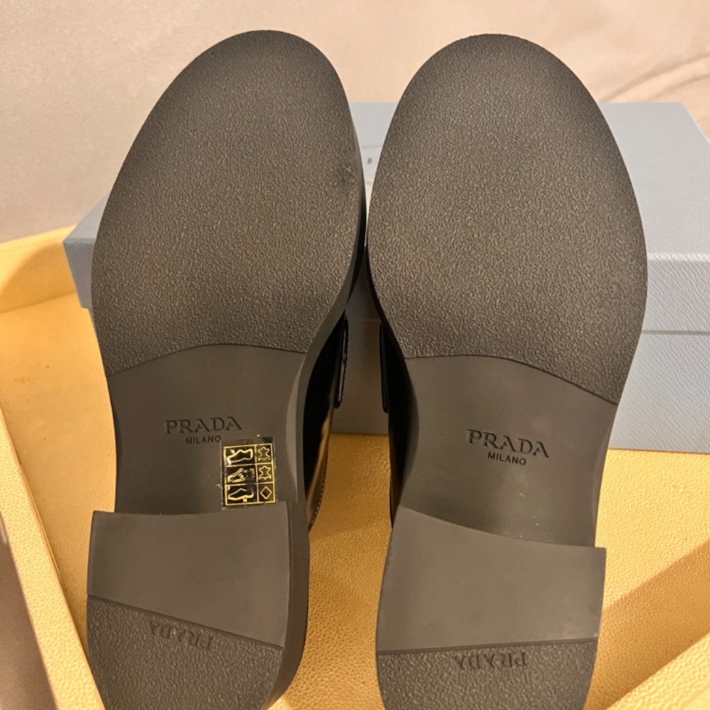 Prada Black Leather Loafers BNIB - Picture 3 of 4
